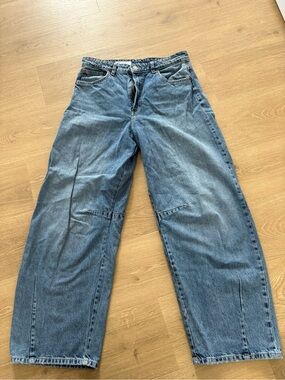 Zara Medium Blue Denim Jeans